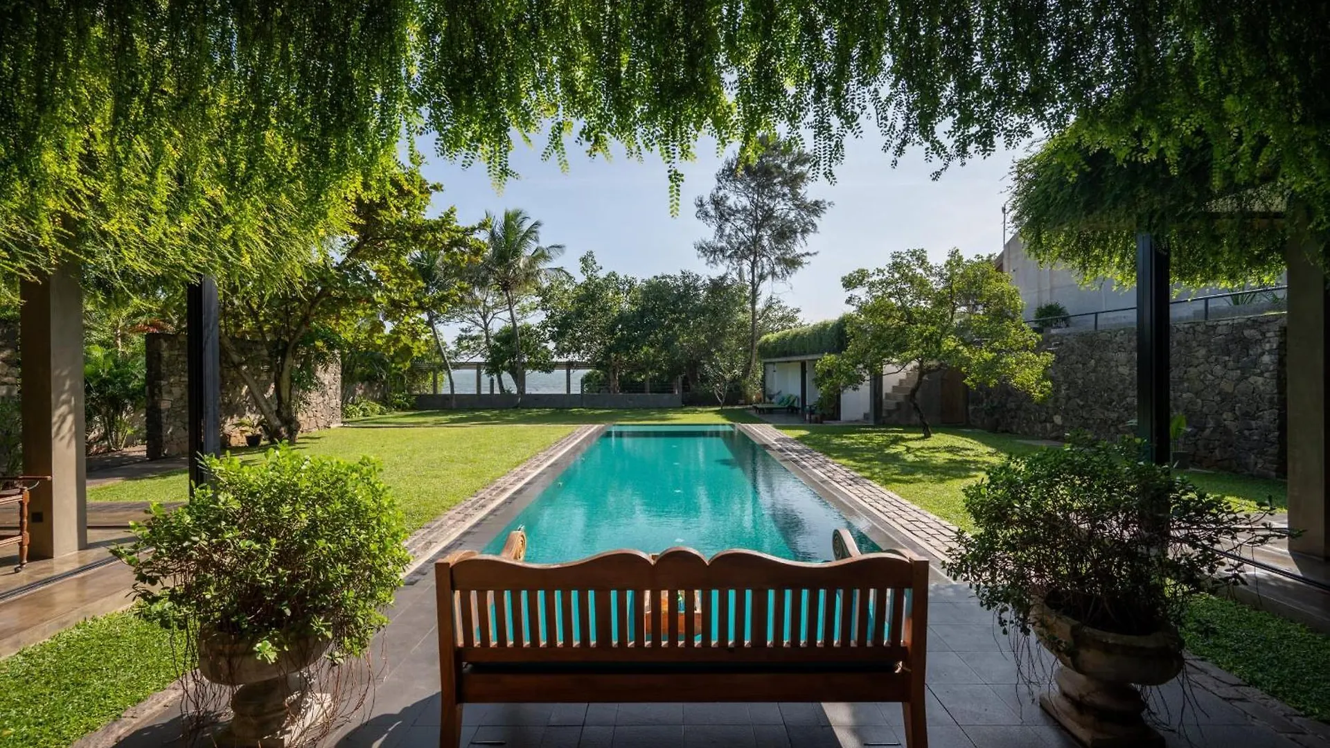 Villa Tranquil Waters Negombo